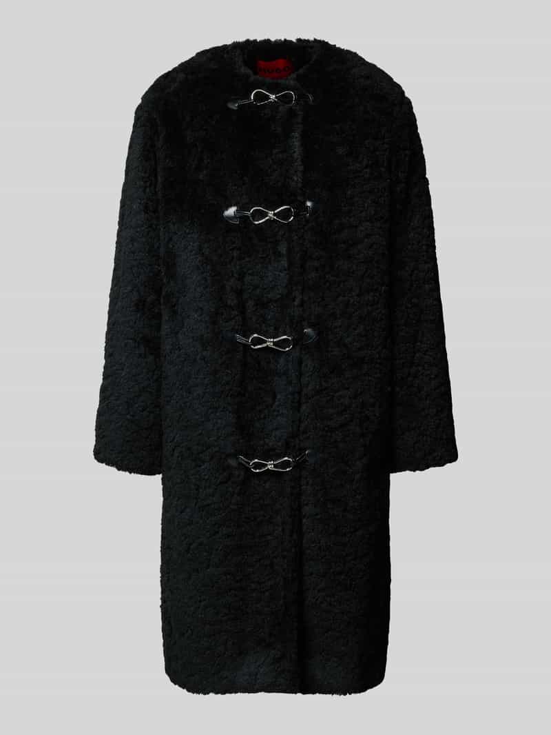 Płaszcz z futerka o kroju regular fit z zapięciem na klamrę model ‘MELJA’