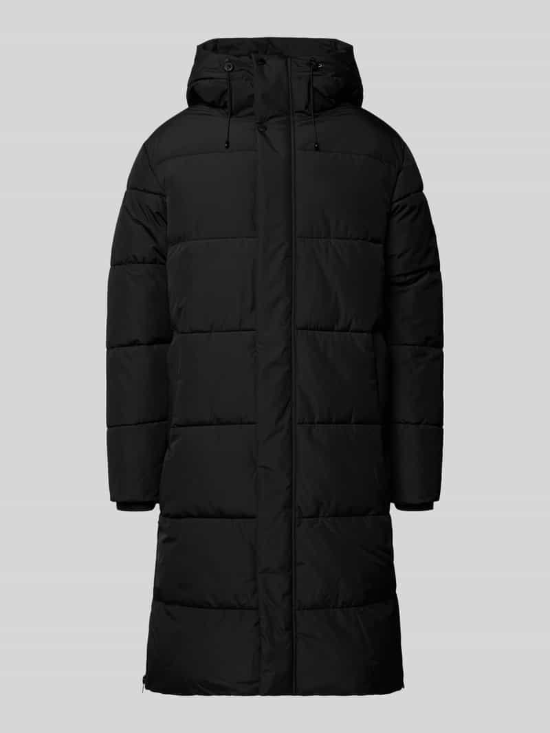Płaszcz pikowany z kapturem i wpuszczanymi kieszeniami model ‘ARDEK’