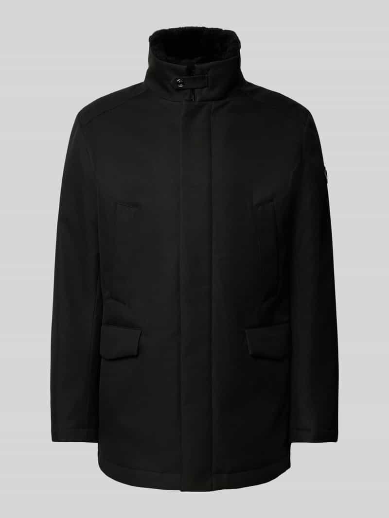 Krótki płaszcz z kieszeniami z patką model ‘DARRY’