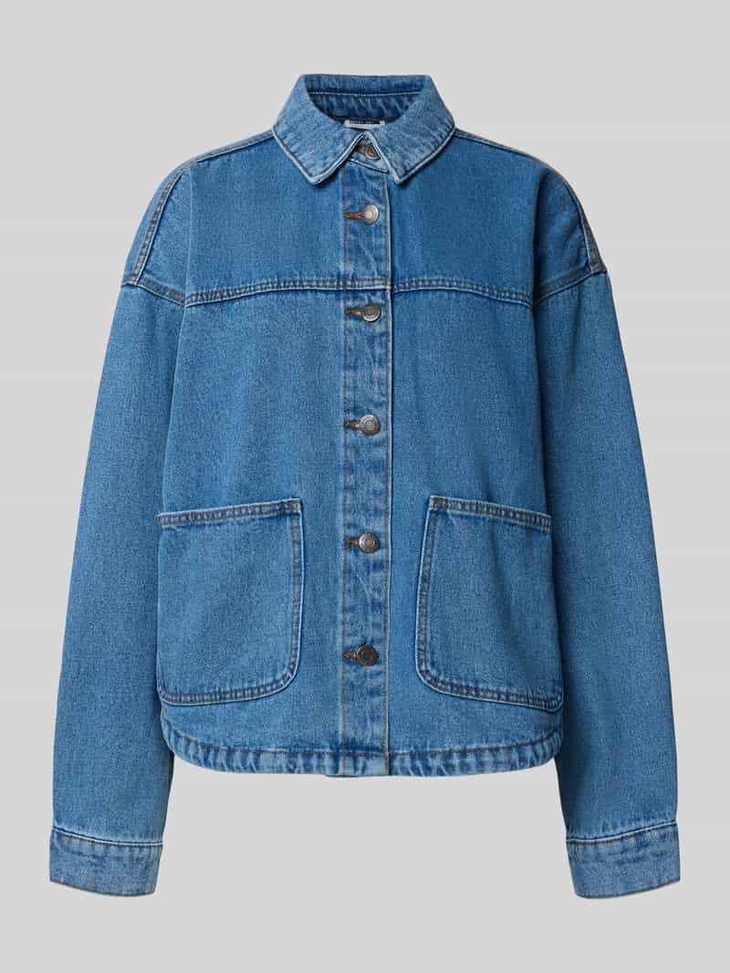 Koszula jeansowa o kroju regular fit z nakładanymi kieszeniami model ‘KETTIE’