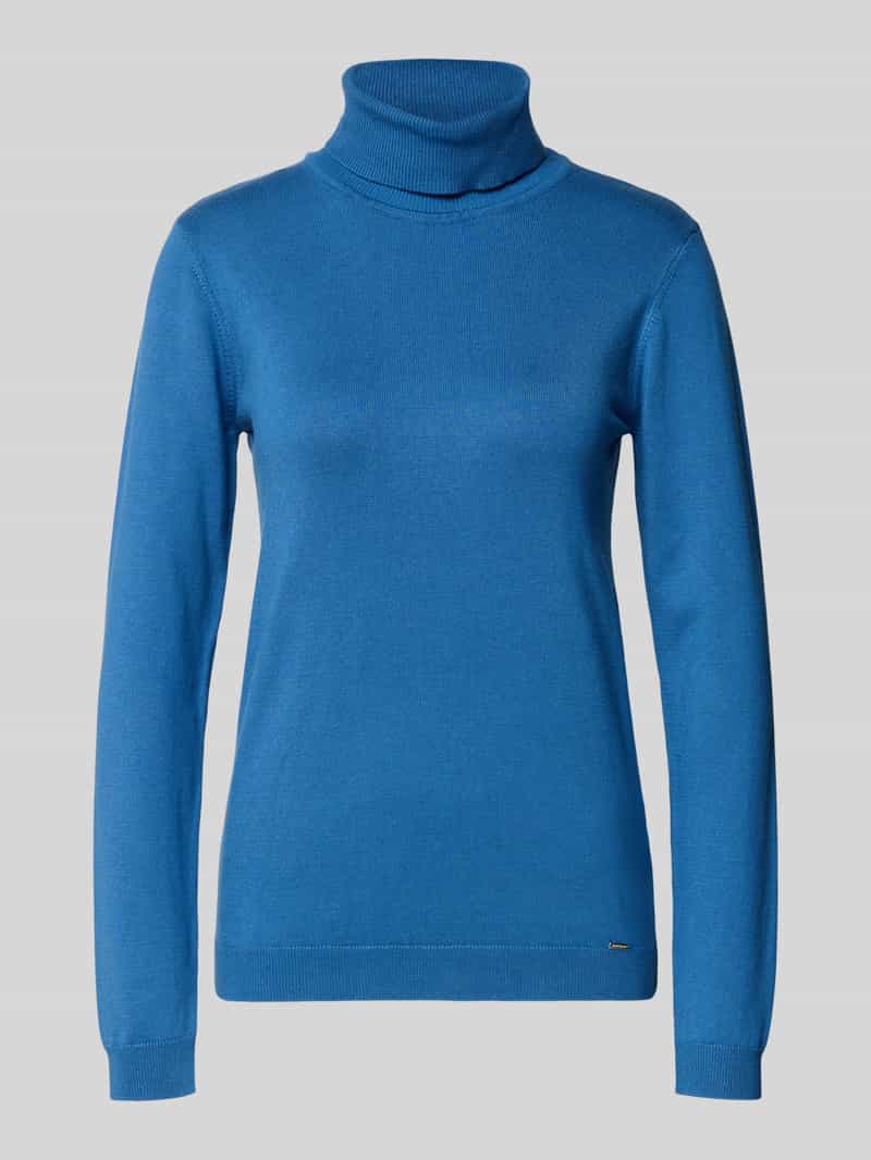 Golf z mieszanki wiskozy z detalem z logo