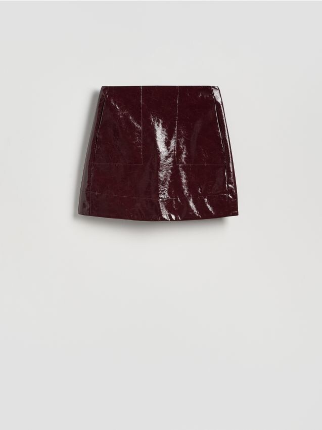 Reserved - Spódnica z imitacji skóry - bordowy