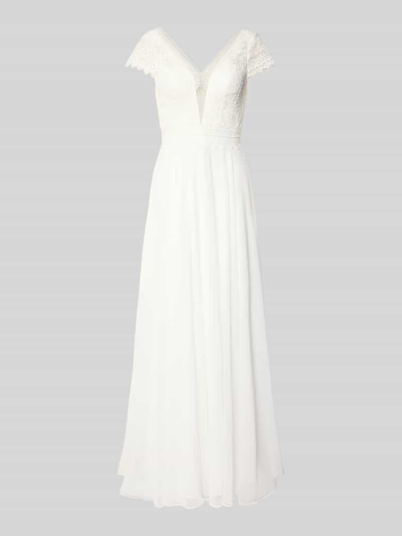 Suknia ślubna z dekoltem w serek