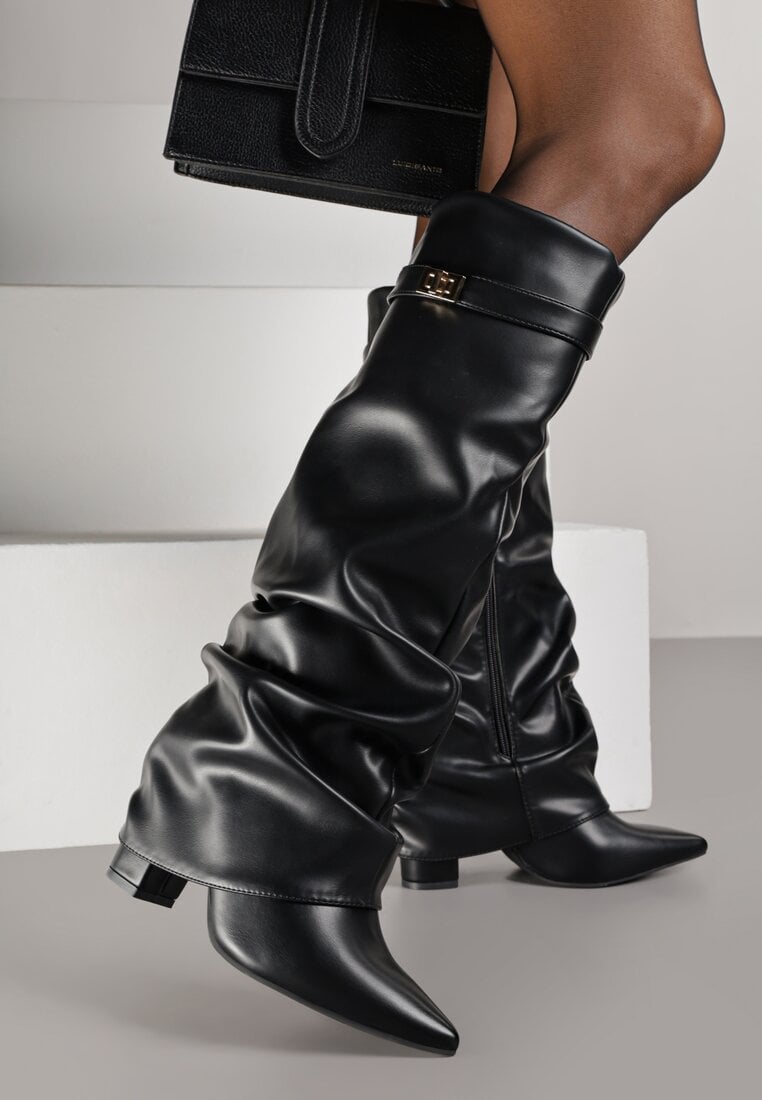 Czarne Marszczone Kozaki na Słupku z Wywiniętą Cholewką z Klamerką Cavea