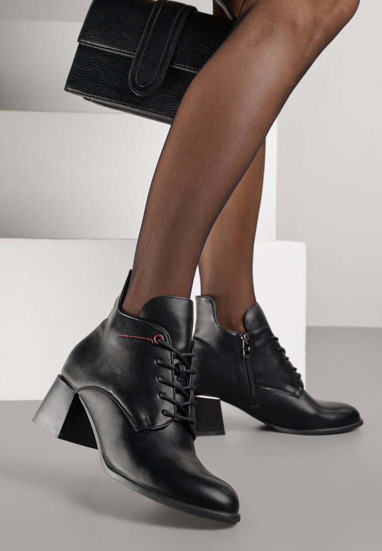 Czarne Sznurowane Botki Trzewiki VICES na Słupku z Asymetryczną Cholewką Salles