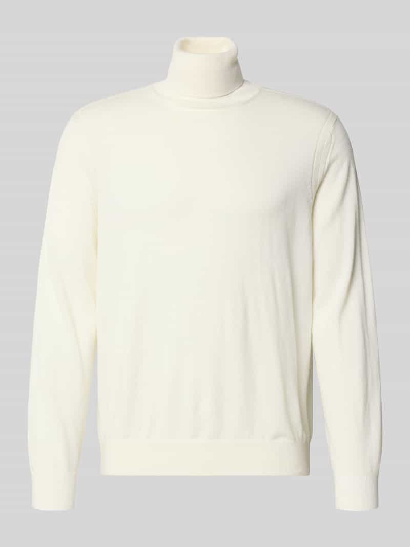 Golf z elastycznymi wykończeniami