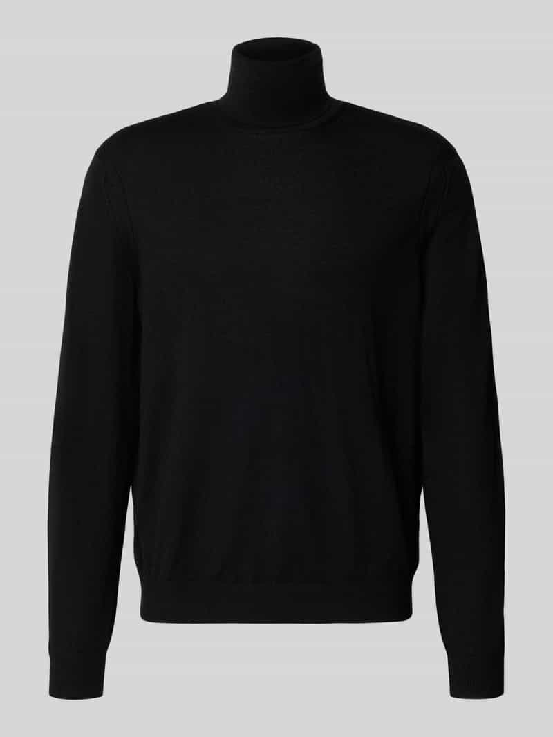 Golf z elastycznymi wykończeniami