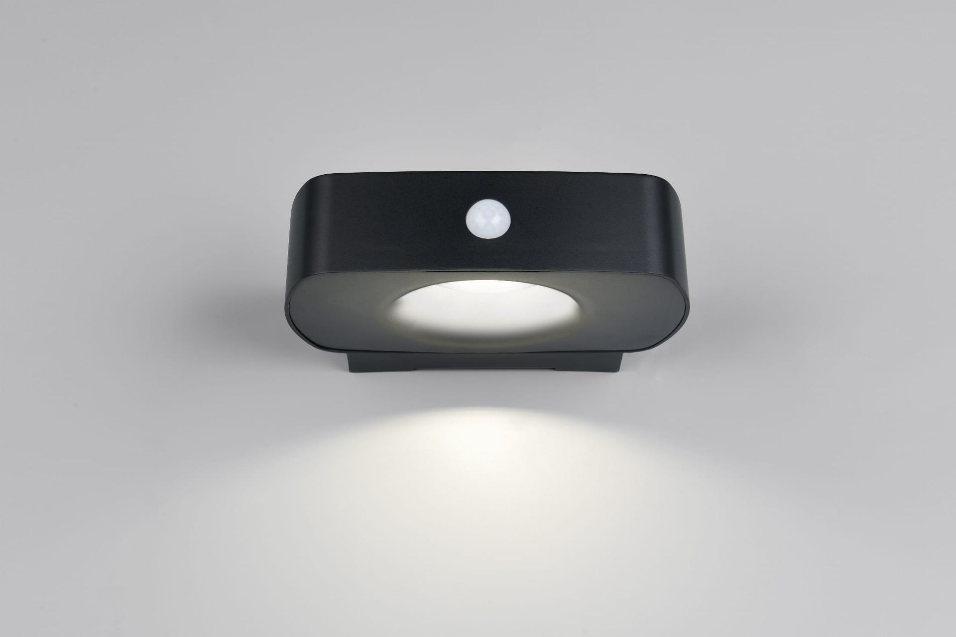 RL Light BILBAO R23336202 czarny kinkiet solarny LED 6W z czujnikiem i możliwością doładowania przez port USB