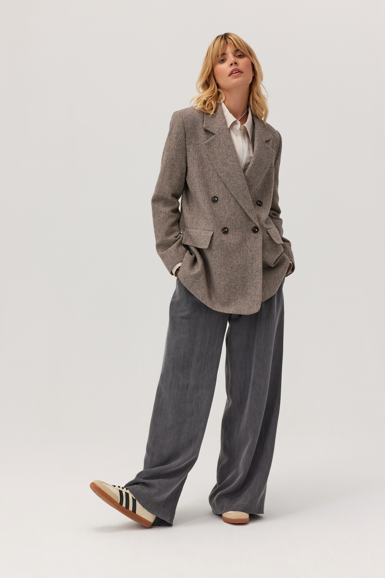 Żakiet z wełną i jedwabiem Chevron