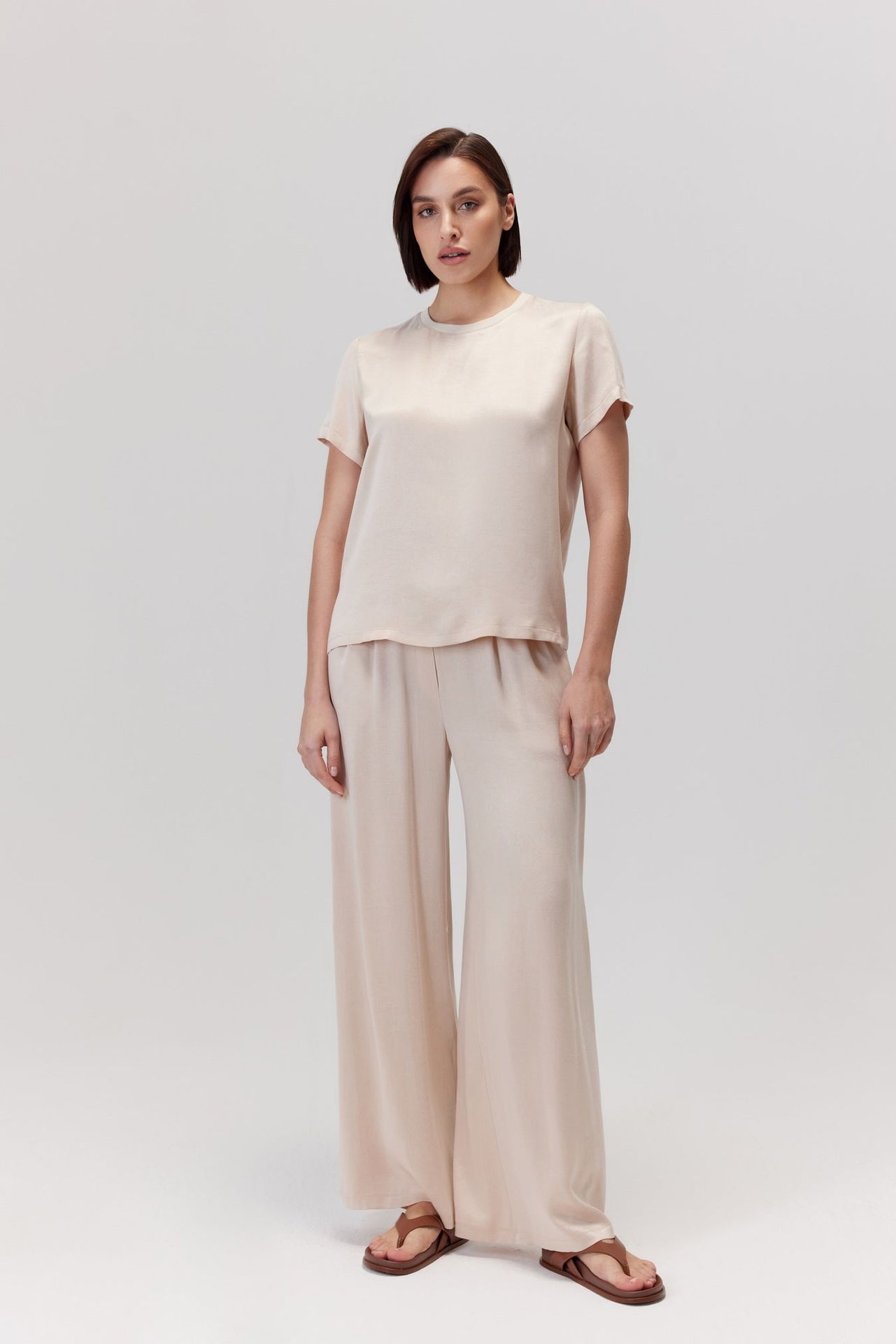 Spodnie z wiskozą i lyocellem Figro różowe