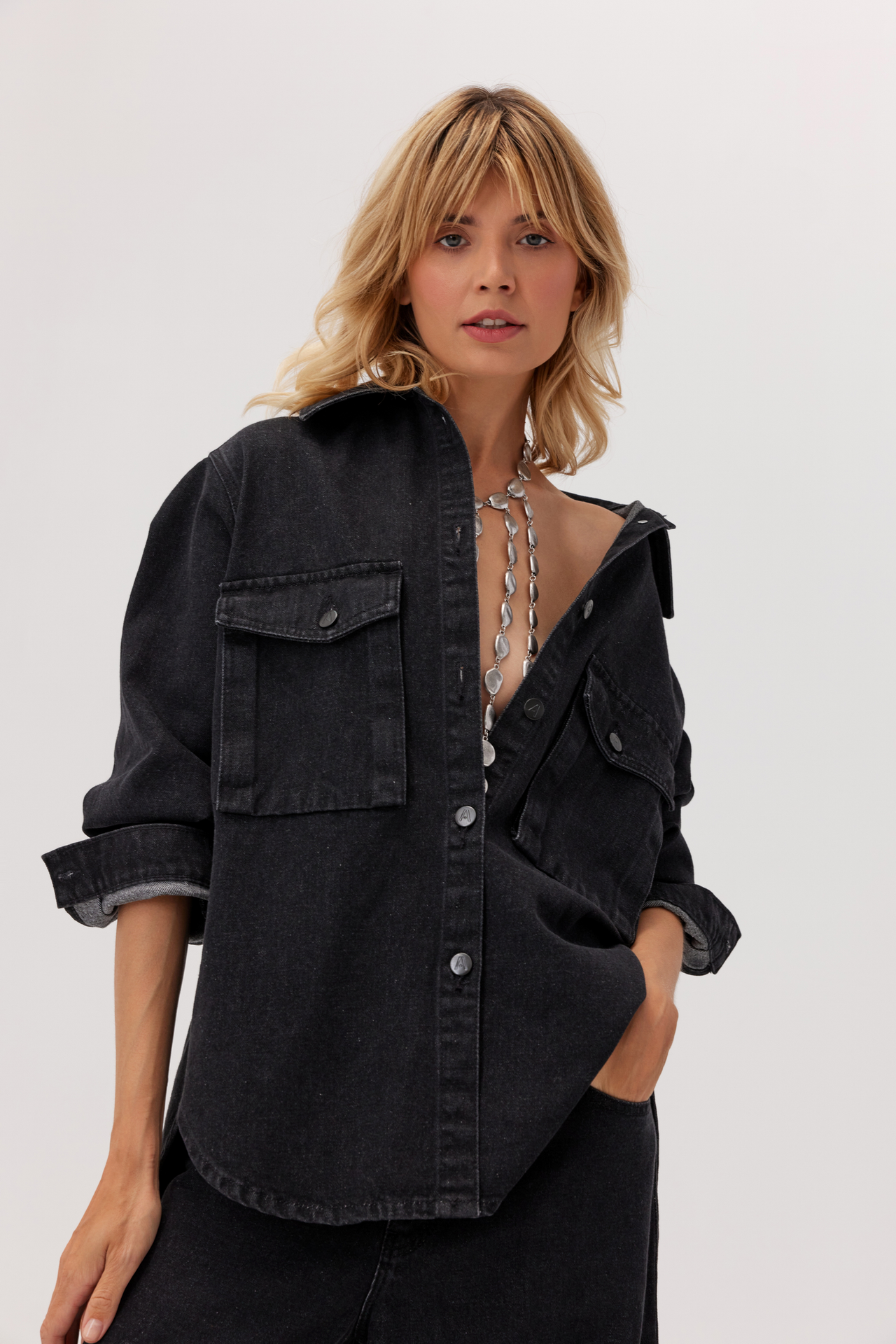 Koszula jeansowa z kieszeniami Onda