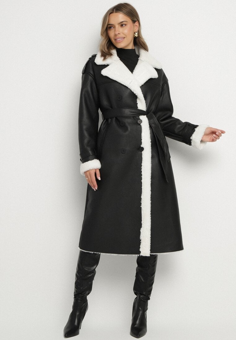 Czarny Dwurzędowy Płaszcz z Imitacji Skóry z Wiązanym Paskiem i Futrem Guritte