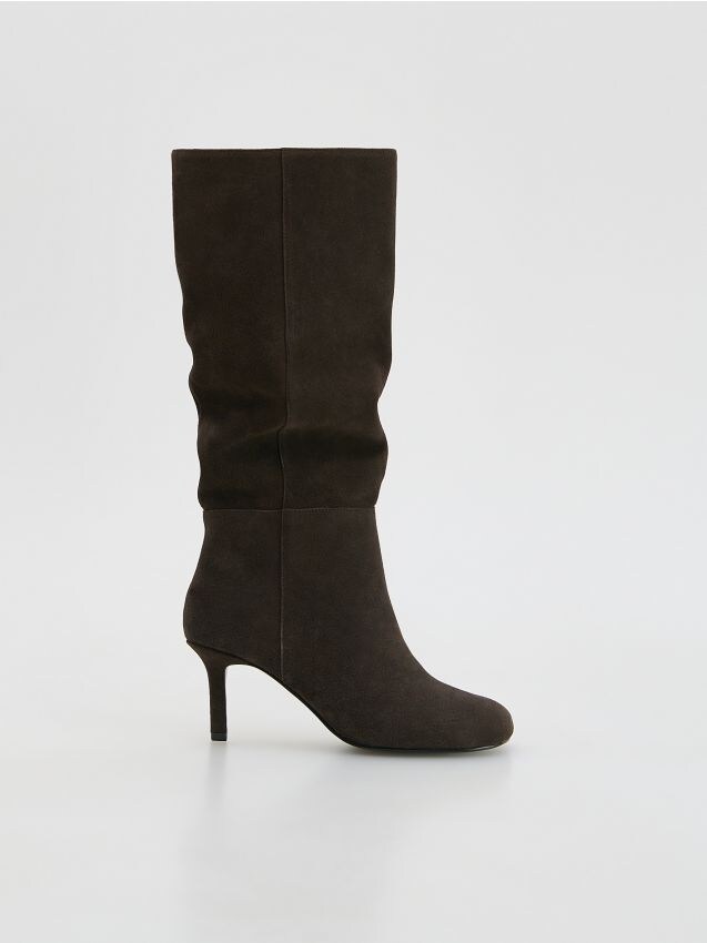 Reserved - Zamszowe kozaki na szpilce - ciemnobrązowy