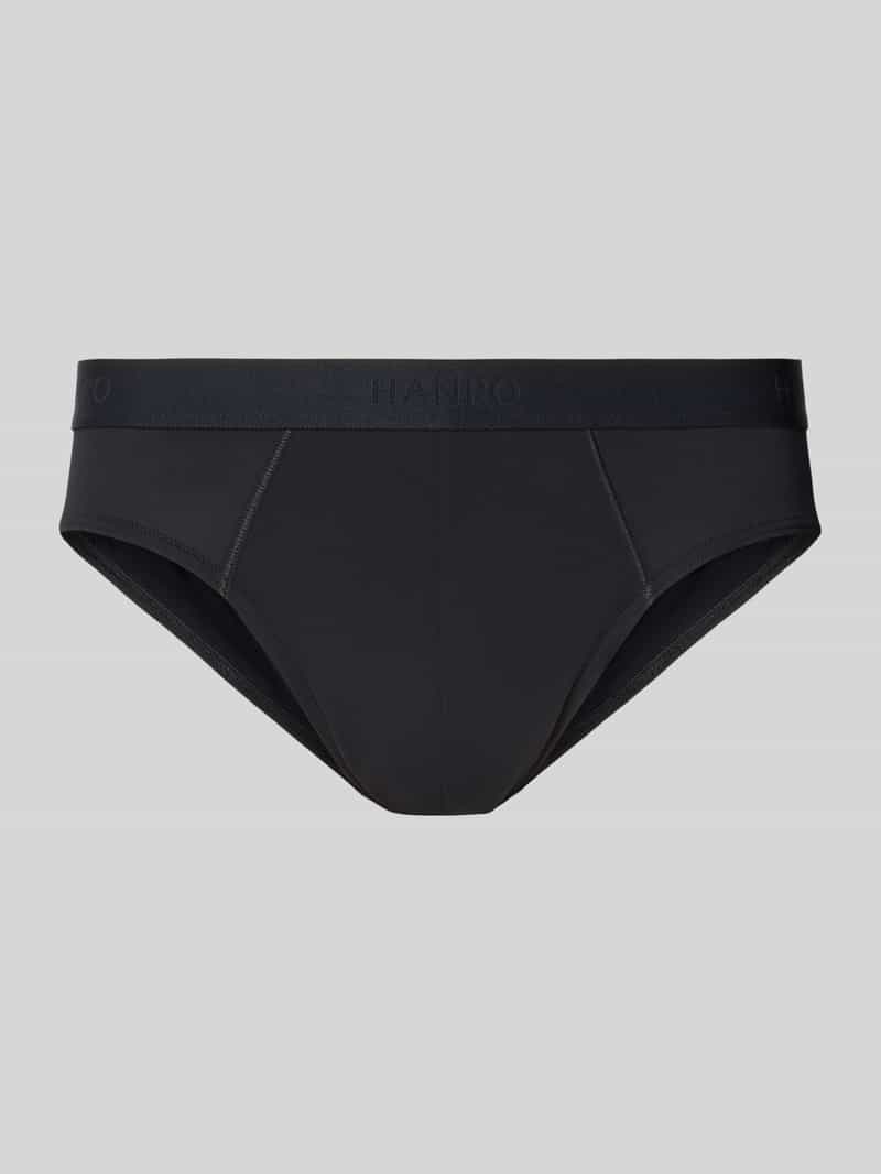 Slipy z niezwykle lekkiej, elastycznej mikrofibry