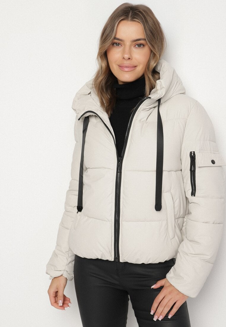 Biała Pikowana Kurtka Puffer z Kapturem i Ozdobnymi Taśmami Relania