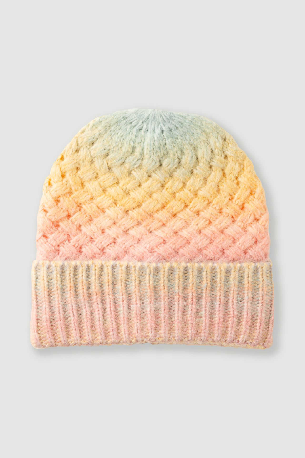 Zimowa pleciona czapka z podwinięciem