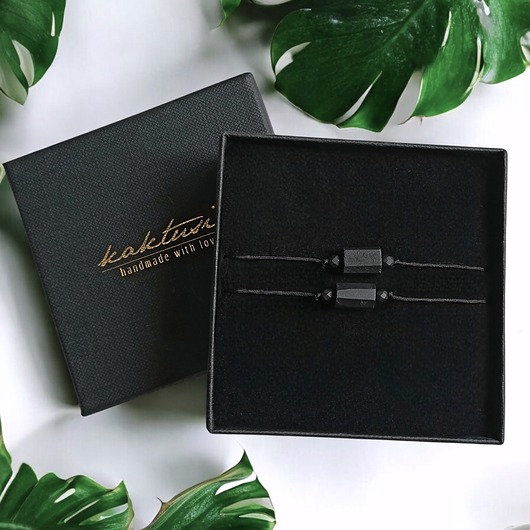 Komplet dla pary : ochronne bransoletki - czarny turmalin : czarny sznurek