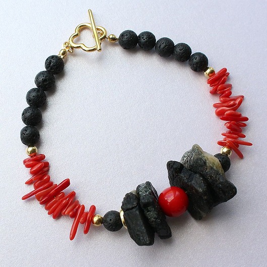 Ochrona Wolności - surowy czarny turmalin, koral, lawa