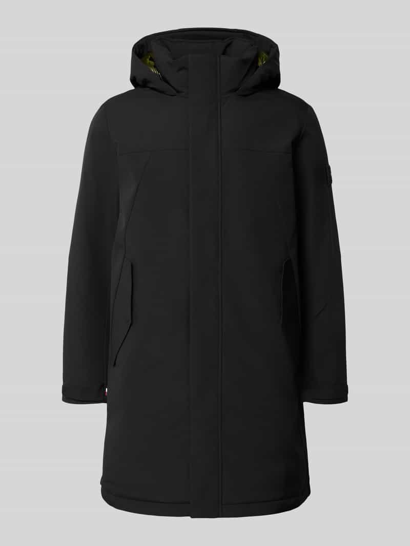 Płaszcz funkcyjny o kroju regular fit z kapturem