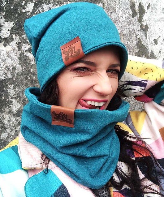 Cienka czapka unisex przejściowa szmaragd