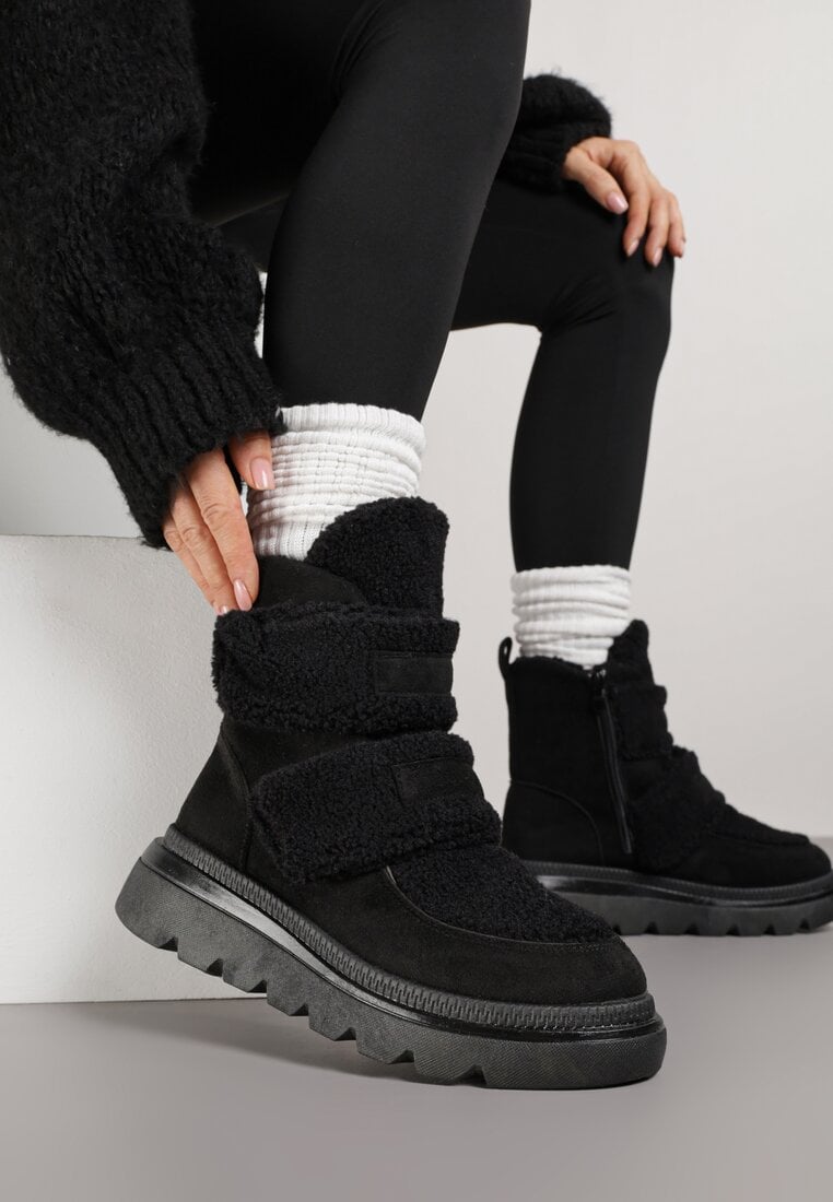 Czarne Botki Śniegowce na Grubej Podeszwie Ozdobione Szerokimi Rzepami Amerria