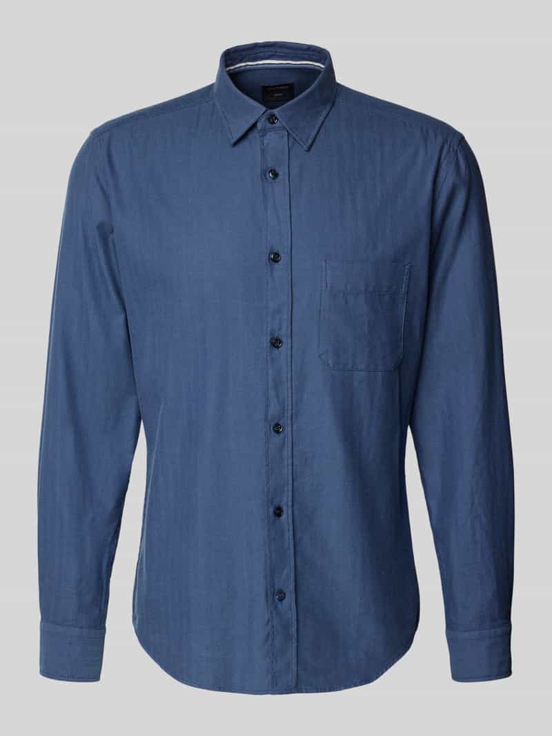 Koszula casualowa o kroju slim fit z kołnierzykiem typu kent