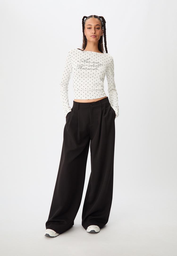 Stradivarius Koszulka z dekoltem łódka w grochy Ecru L