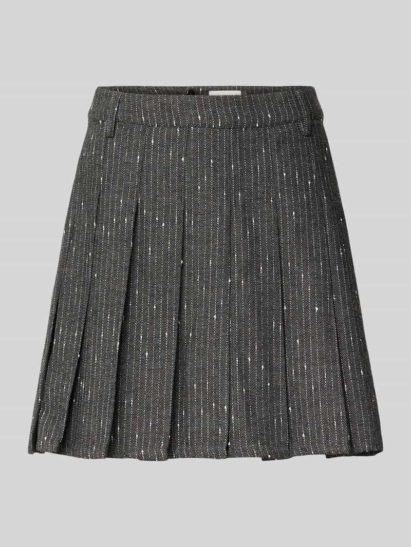 Spódnica plisowana z zapięciem na guzik model ‘TRINA’