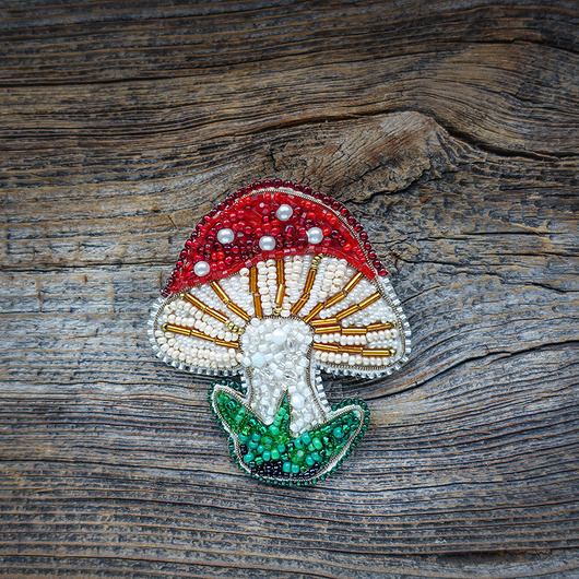 Broszka muchomorek- z lasu, ale bezpieczny ;)