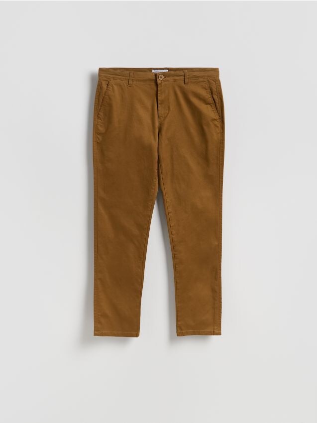 Reserved - Bawełniane spodnie chino slim - brązowy