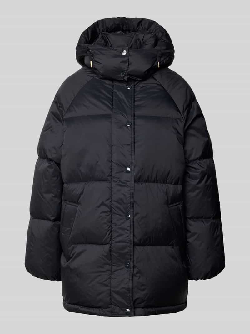 Kurtka pikowana z kapturem i wpuszczanymi kieszeniami