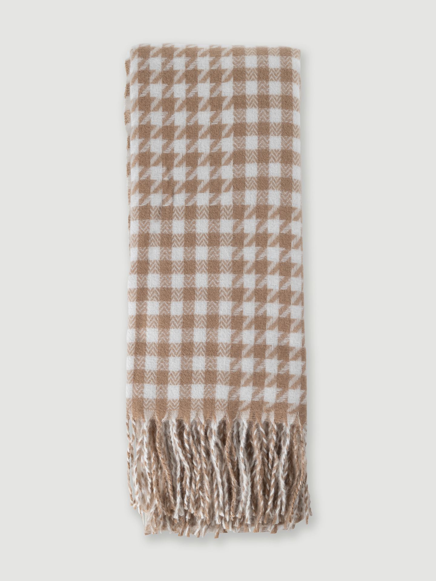 Szalik w beżową kratę