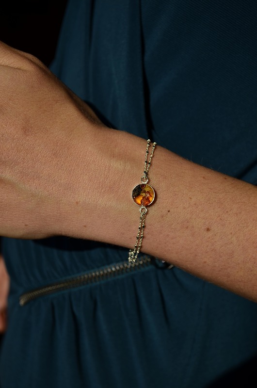 Delikatna srebrna bransoletka z bursztynem KOŁO