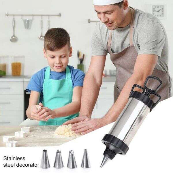 Delikatny zestaw do dekoracji ciast z formą do pieczenia