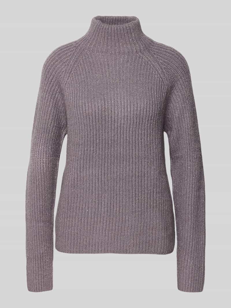 Sweter z dzianiny z efektem prążkowania i stójką