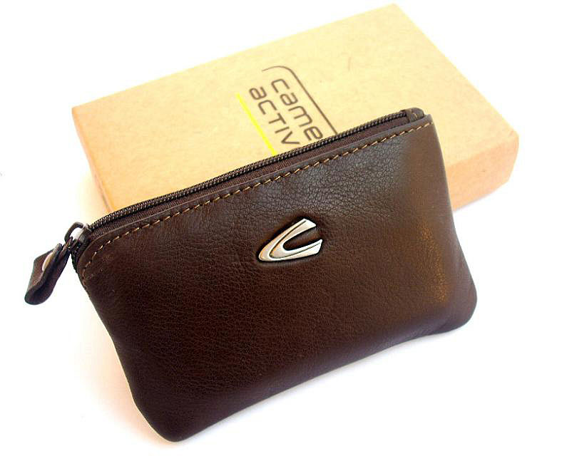 Camel Active B34-701-20 – brązowe skórzane etui na klucze z łańcuszkiem B34 701 20