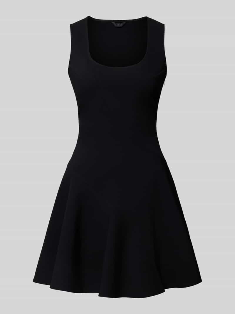 Sukienka mini o linii A model ‘EMY’