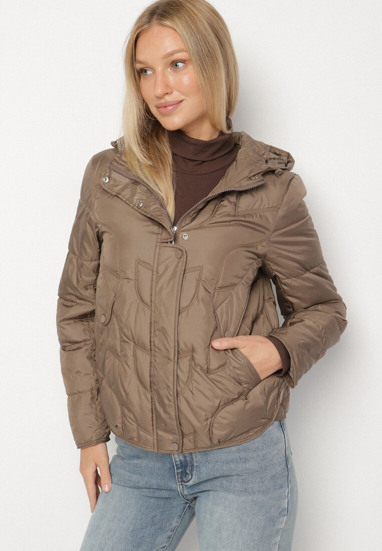 Brązowa Przejściowa Kurtka z Oryginalnym Pikowaniem i Kapturem Aruvitte