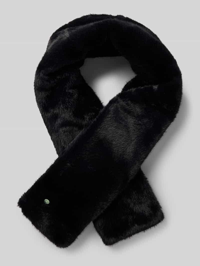 Szal ze sztucznego futra