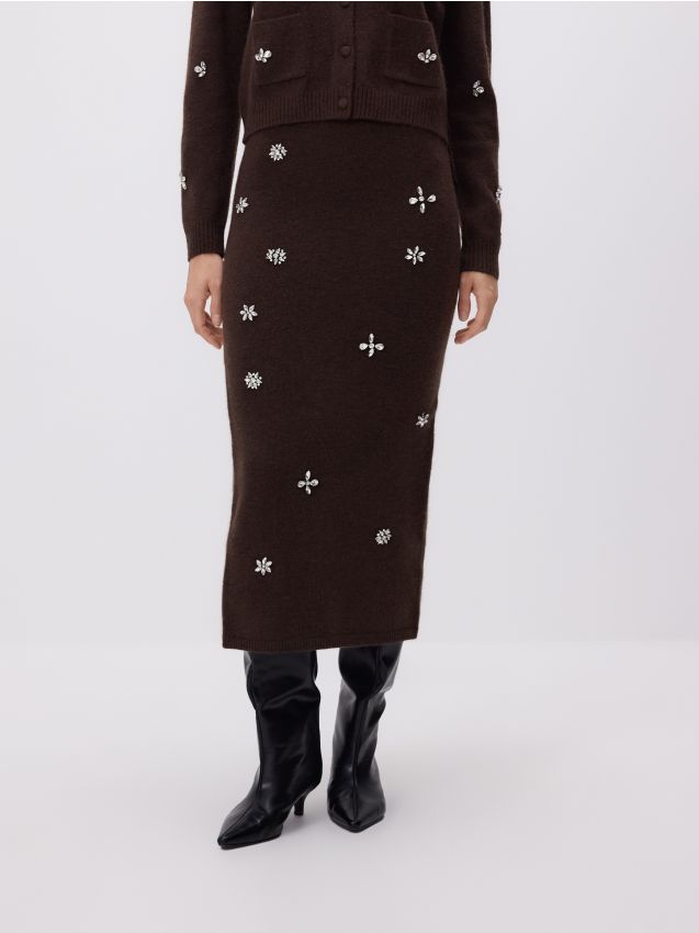 Reserved - Spódnica midi z ozdobnymi aplikacjami - brązowy