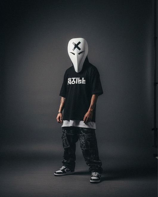 T-Shirt bawełniany 'Still_Noise'