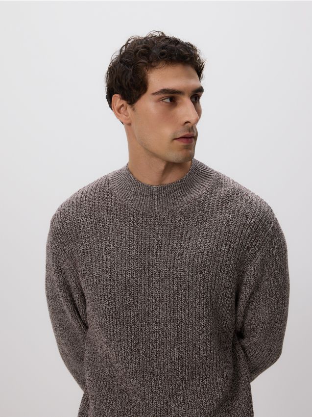 Reserved - Melanżowy sweter z golfem - ciemnobrązowy