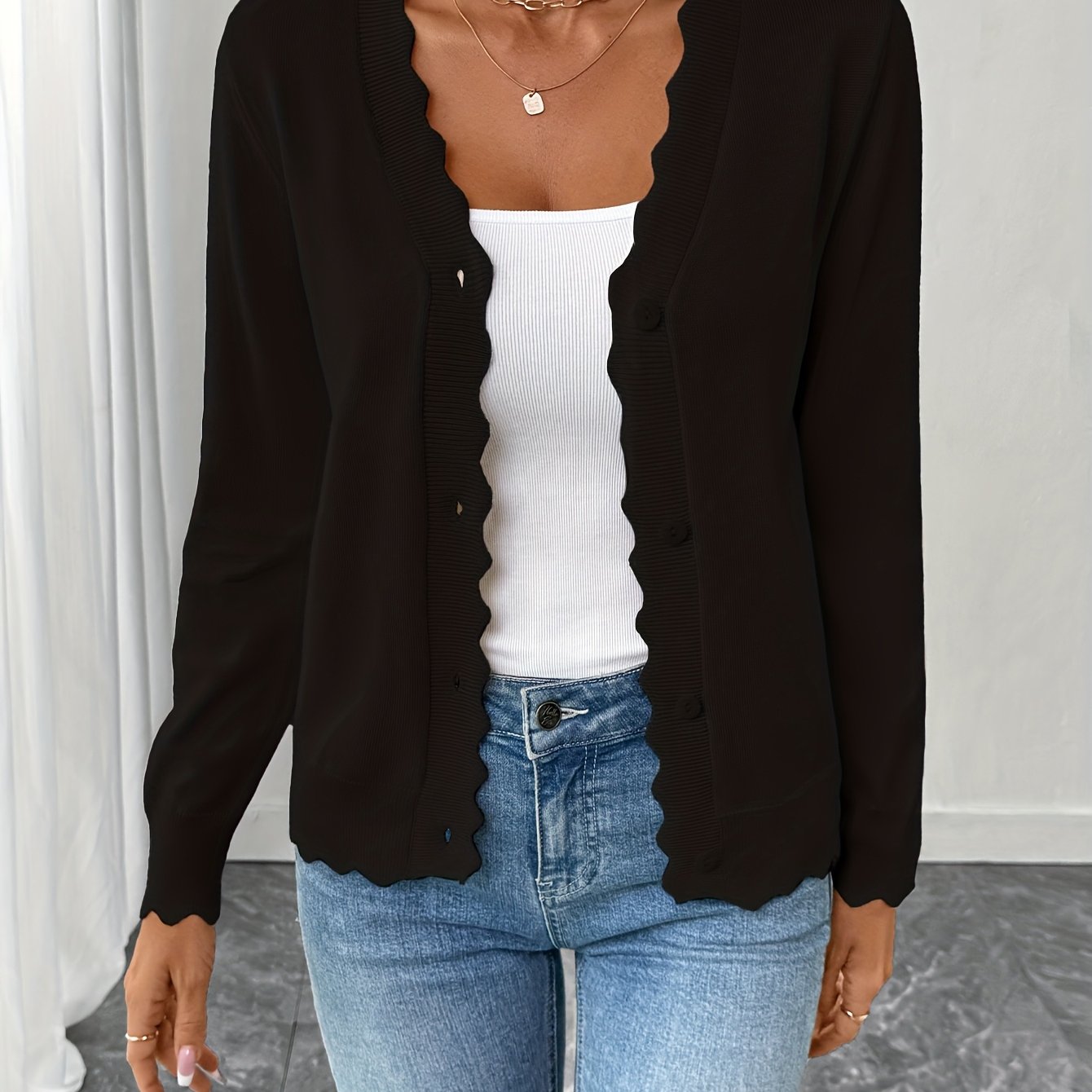 TEMU Damska elegancka kardigan z długim rękawem i wycięciem w kształcie litery V - Beżowy sweter z detalem w panewkach, idealny do codziennego lub