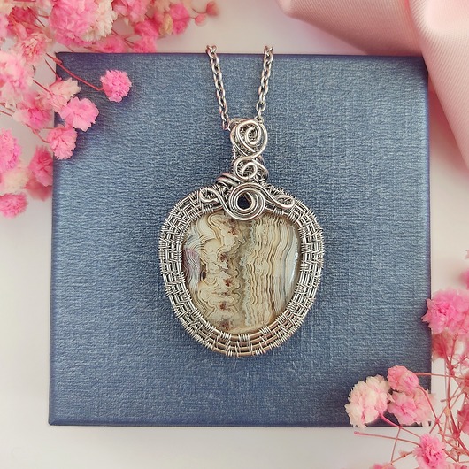 Naszyjnik Agat Crazy Lace stal chirurgiczna wisiorek handmade wirewrapping