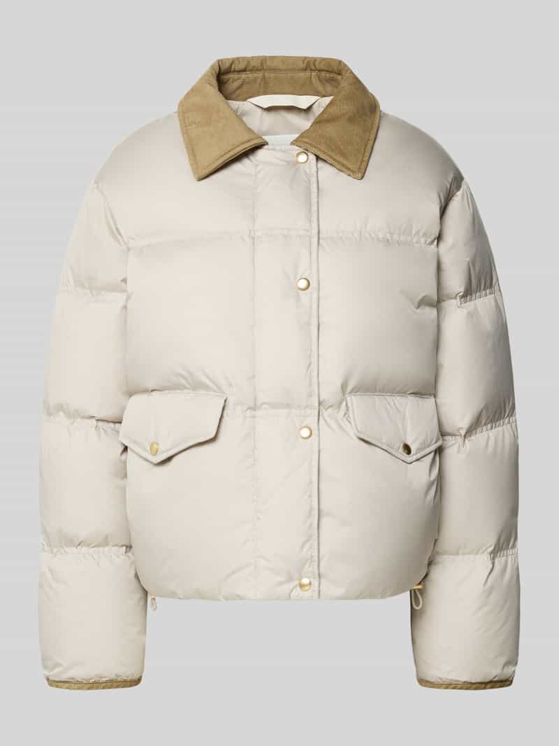 Kurtka puchowa o kroju regular fit z wykładanym kołnierzem ze sztruksu