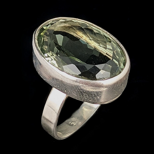 Pierścionek Zielony ametyst