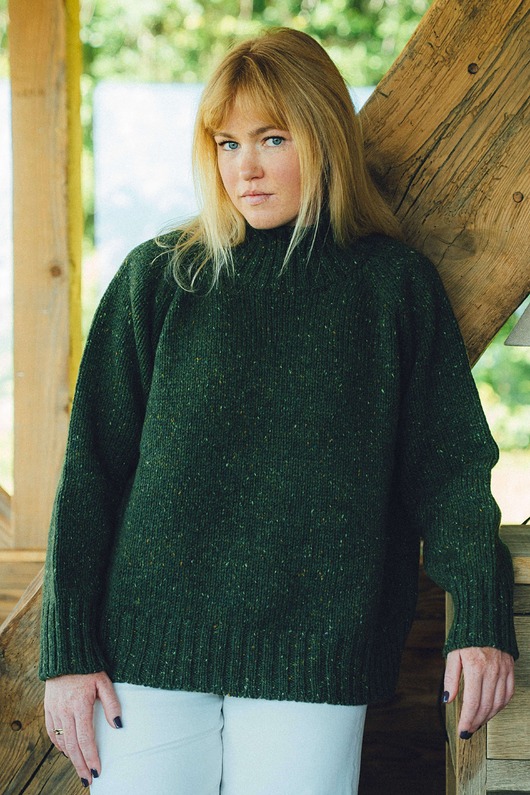 TAJRA - Oversizowy Sweter z Golfem Zielony Melanżowy 100% Wełny Merino
