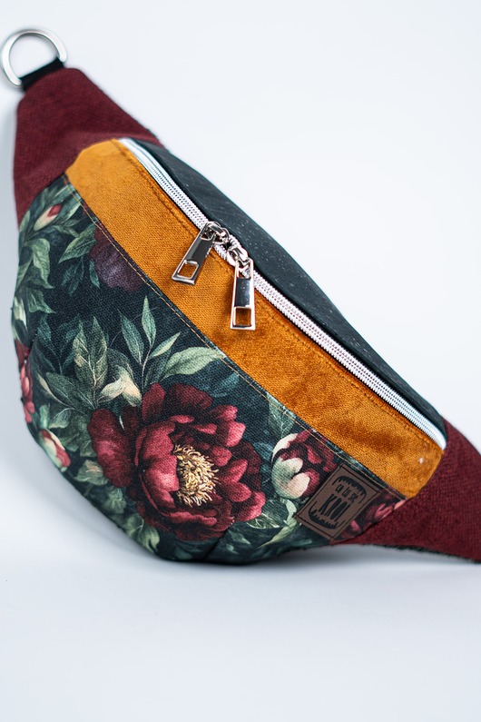 Elegancka damska nerka w kwiaty róży vintage BARWNA CISZA