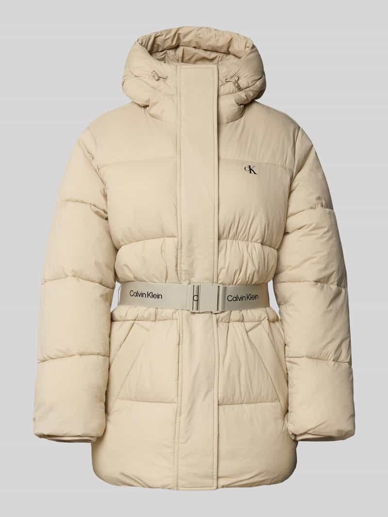 Płaszcz pikowany z kapturem