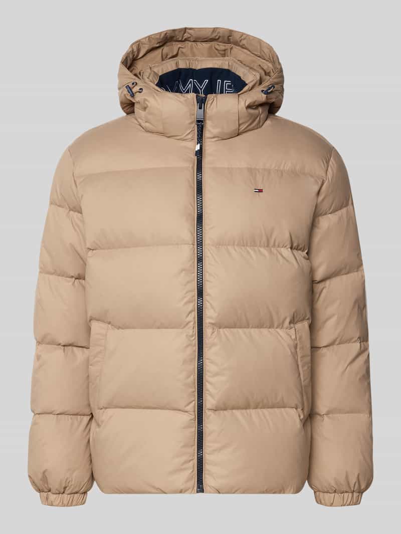 Kurtka pikowana o kroju regular fit z wypełnieniem puchem i pierzem